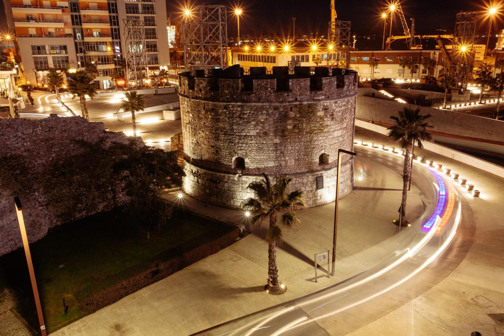Super Apartment In The Ancient Roman Amphitheater ドゥラス エクステリア 写真